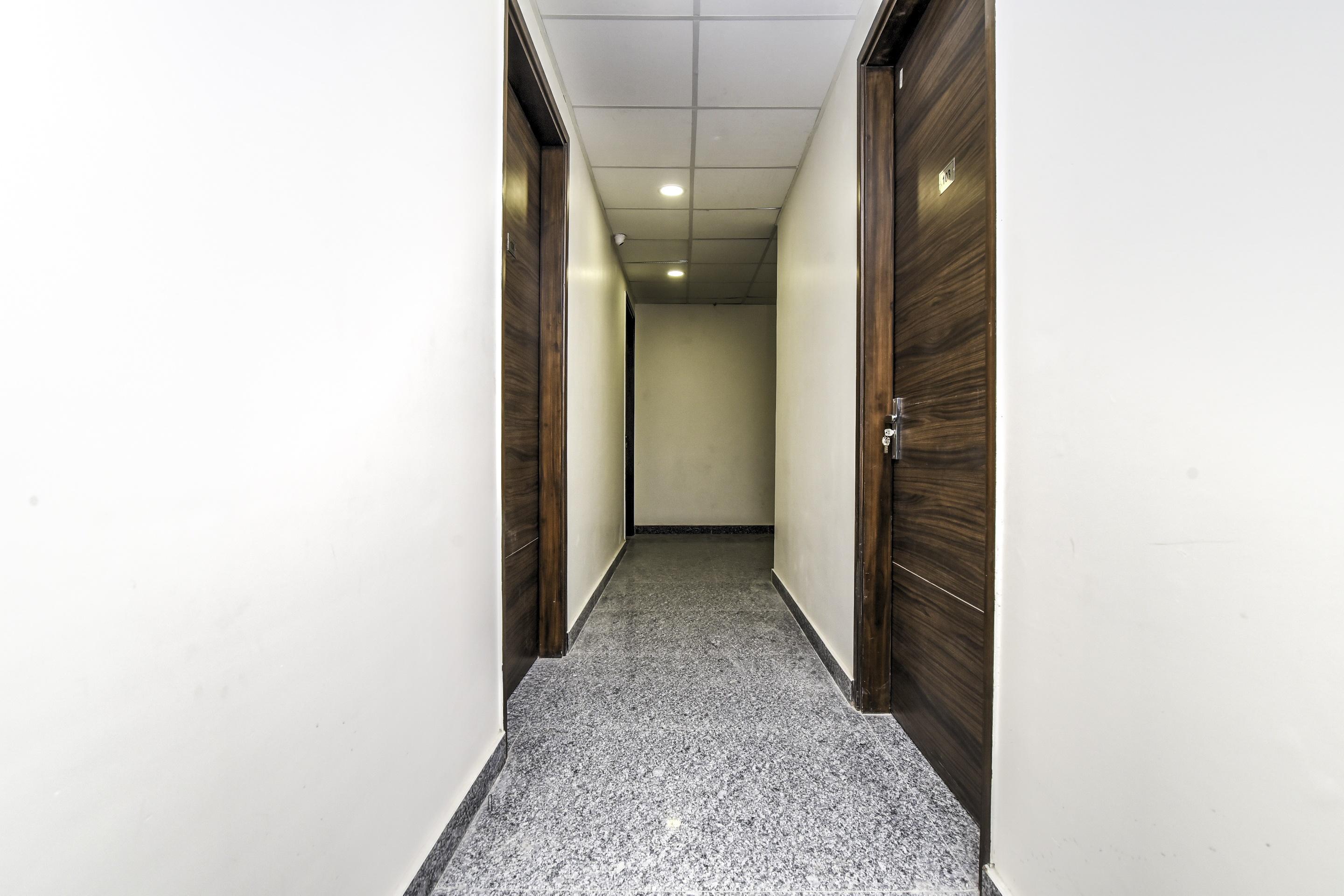 Super Hotel O Hare Rama Guest House Nowe Delhi Zewnętrze zdjęcie