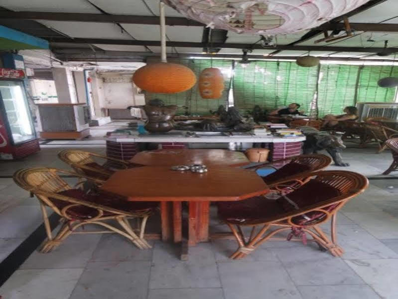 Super Hotel O Hare Rama Guest House Nowe Delhi Zewnętrze zdjęcie